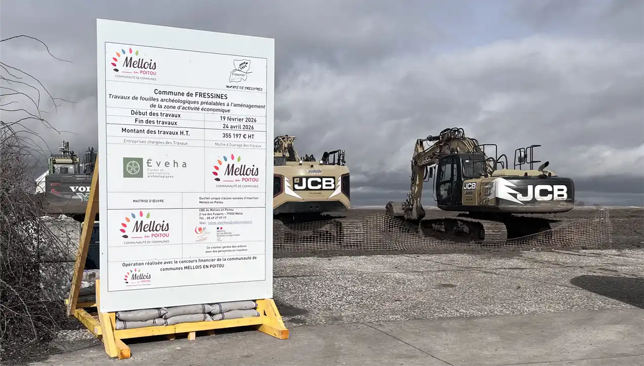 Panneau chantier NIORT - deux sèvres - Panneau autoprtant sans fixation - EVEHA